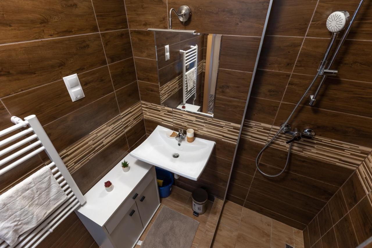 Leo Apartment ブダペスト エクステリア 写真